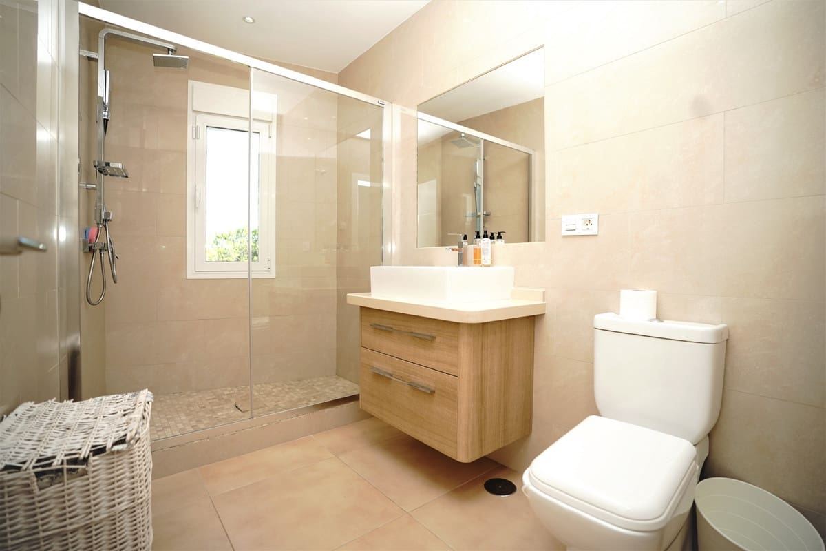 4 slaapkamer Villa te koop in La Heredia met zwembad garage - € 1.900.000 (Ref: 10002007)