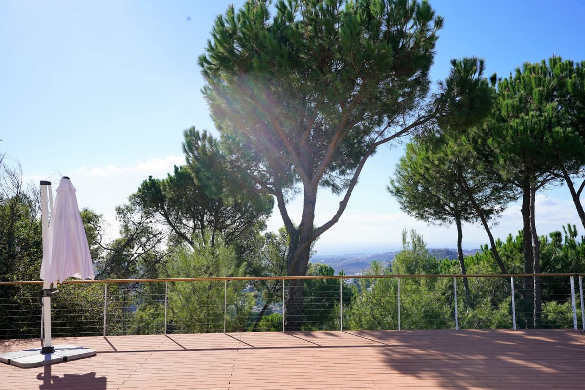 4 slaapkamer Villa te koop in La Heredia met zwembad garage - € 1.900.000 (Ref: 10002007)