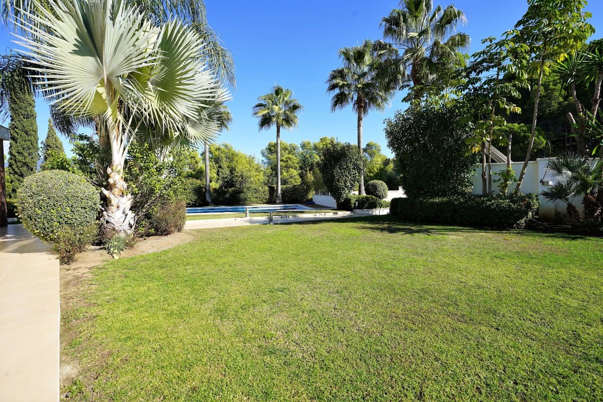4 slaapkamer Villa te koop in La Heredia met zwembad garage - € 1.900.000 (Ref: 10002007)