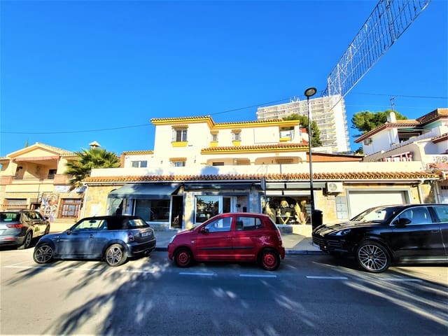4 soverom Villa til salgs i Nueva Andalucia, Marbella med svømmebasseng - € 1 279 000 (Ref: 10002008)