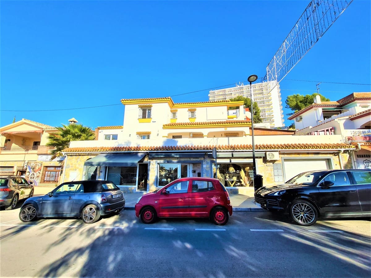 4 chambre Villa/Maison à vendre à Nueva Andalucia avec piscine - 1 279 000 € (Ref: 10002008)