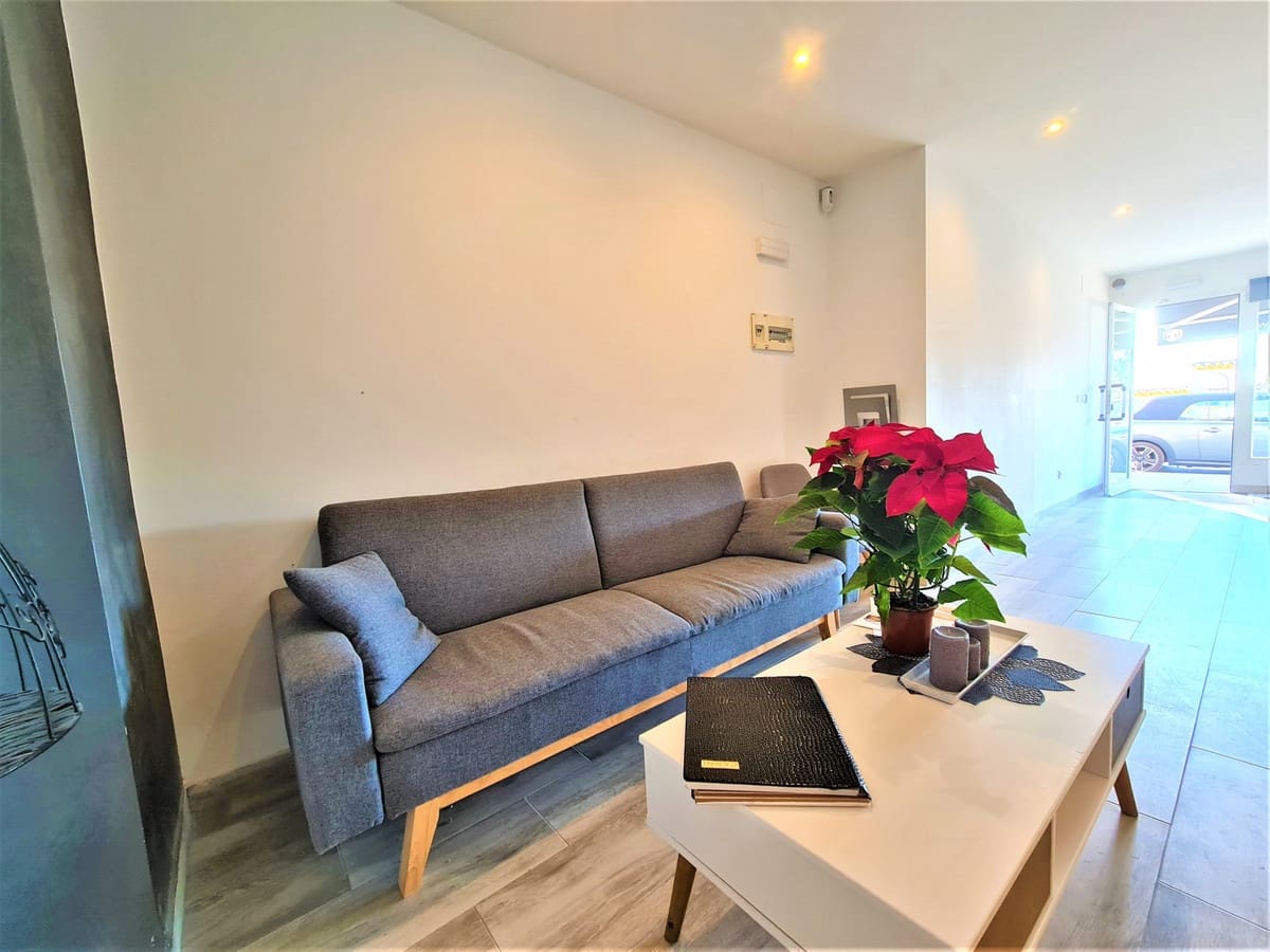 4 chambre Villa/Maison à vendre à Nueva Andalucia avec piscine - 1 279 000 € (Ref: 10002008)