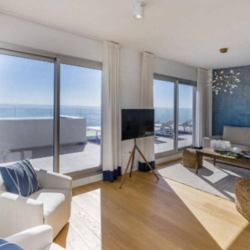 Apartamento de 2 habitaciones en Mijas Costa en venta con piscina garaje - 355.000 € (Ref: 10002013)
