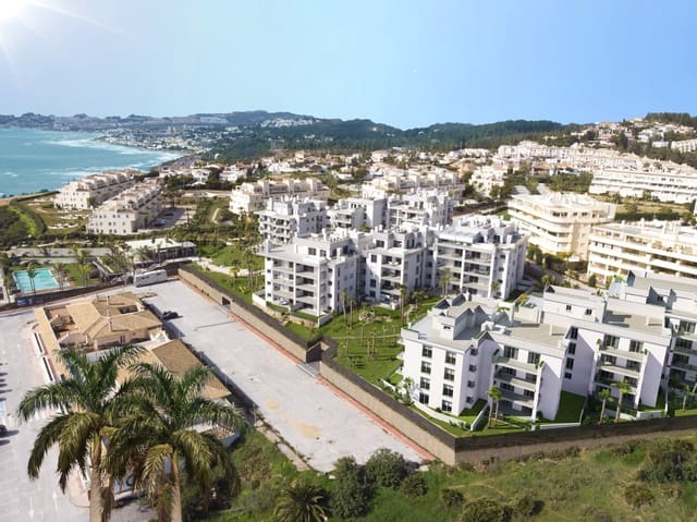 Apartamento de 2 habitaciones en Mijas Costa, Mijas en venta con piscina garaje - 355.000 € (Ref: 10002013)