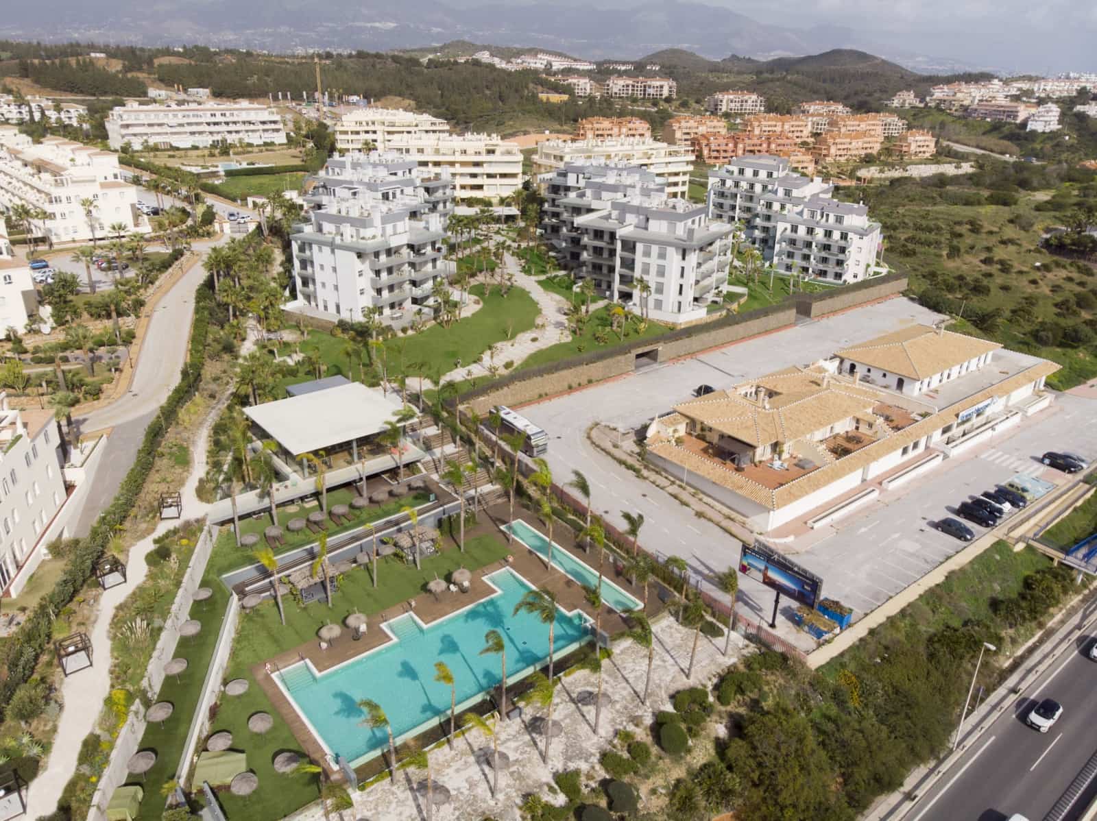 Apartamento de 2 habitaciones en Mijas Costa en venta con piscina garaje - 355.000 € (Ref: 10002013)