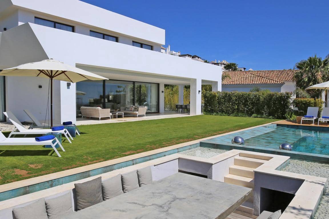 5 slaapkamer Villa te koop in Marbella met zwembad garage - € 2.550.000 (Ref: 10002015)