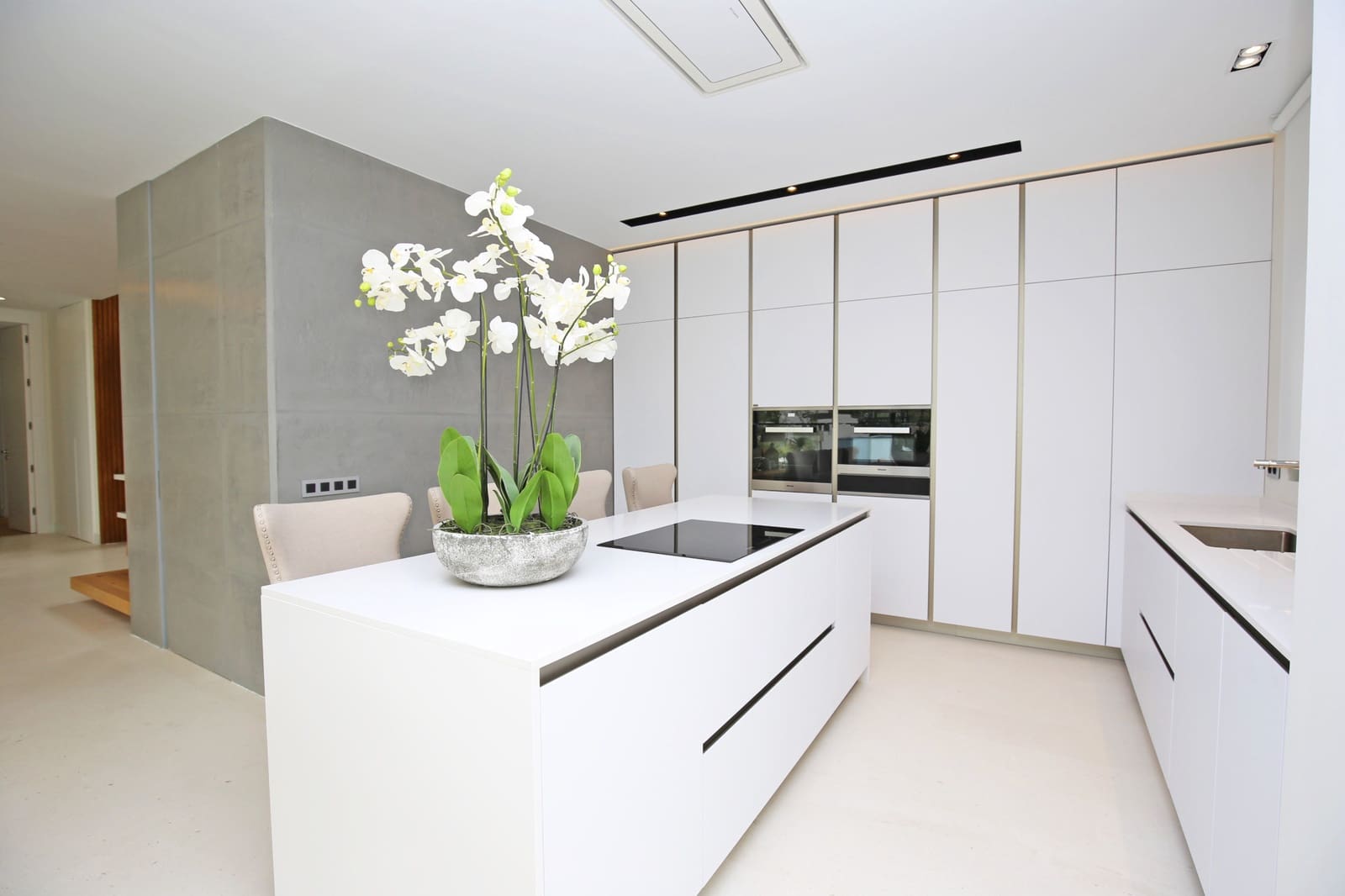 5 slaapkamer Villa te koop in Marbella met zwembad garage - € 2.550.000 (Ref: 10002015)