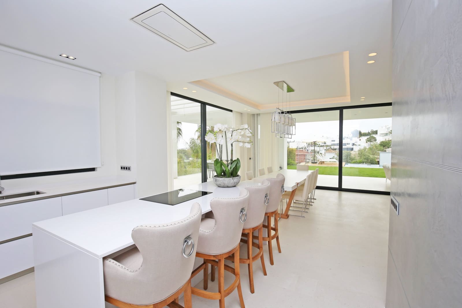 5 slaapkamer Villa te koop in Marbella met zwembad garage - € 2.550.000 (Ref: 10002015)