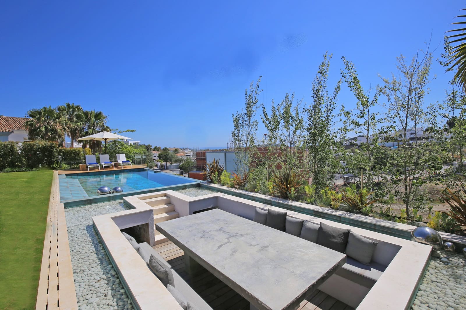 5 slaapkamer Villa te koop in Marbella met zwembad garage - € 2.550.000 (Ref: 10002015)