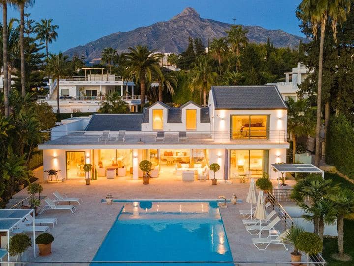 5 quarto Moradia para venda em Marbella com piscina garagem - 3 500 000 € (Ref: 10002017)