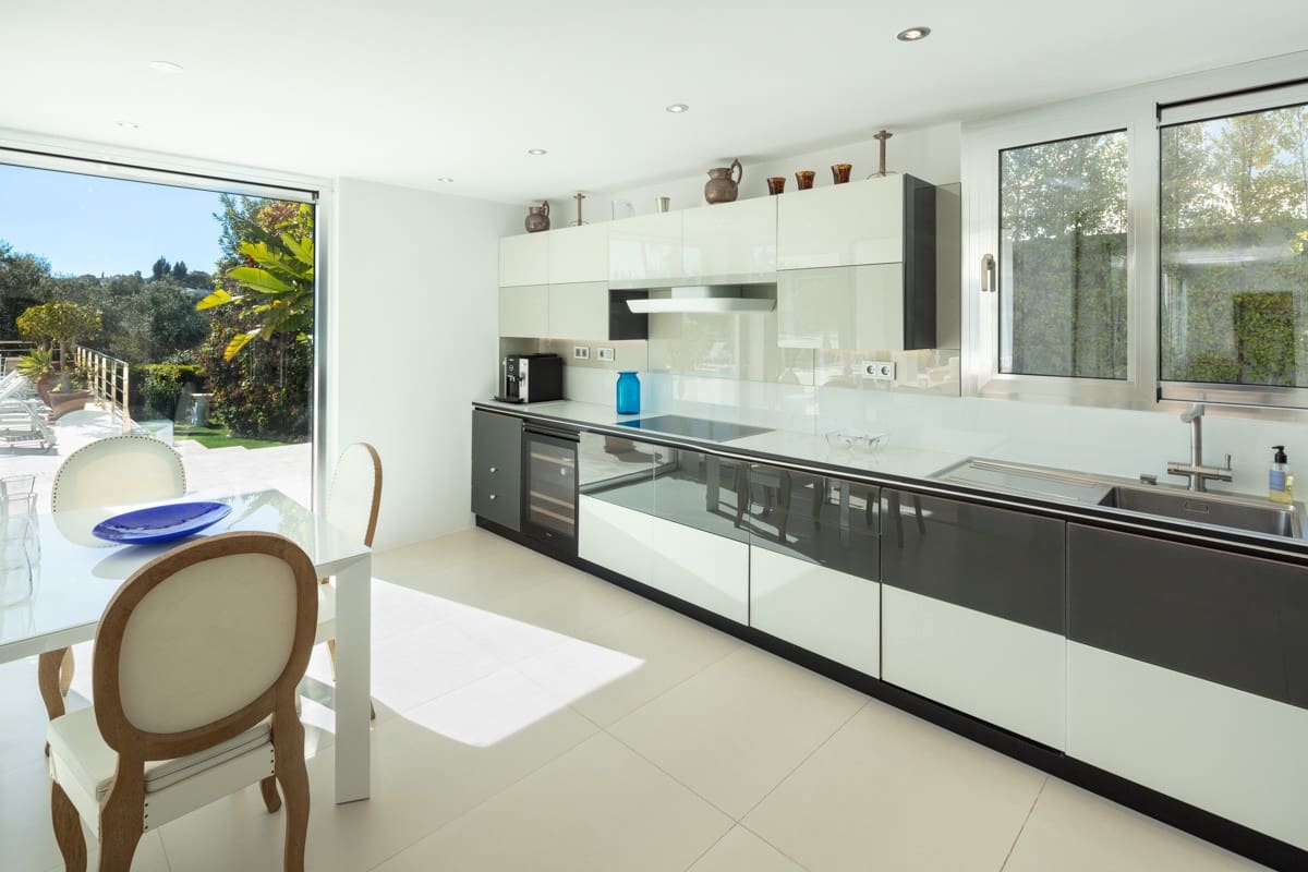 5 quarto Moradia para venda em Marbella com piscina garagem - 3 500 000 € (Ref: 10002017)