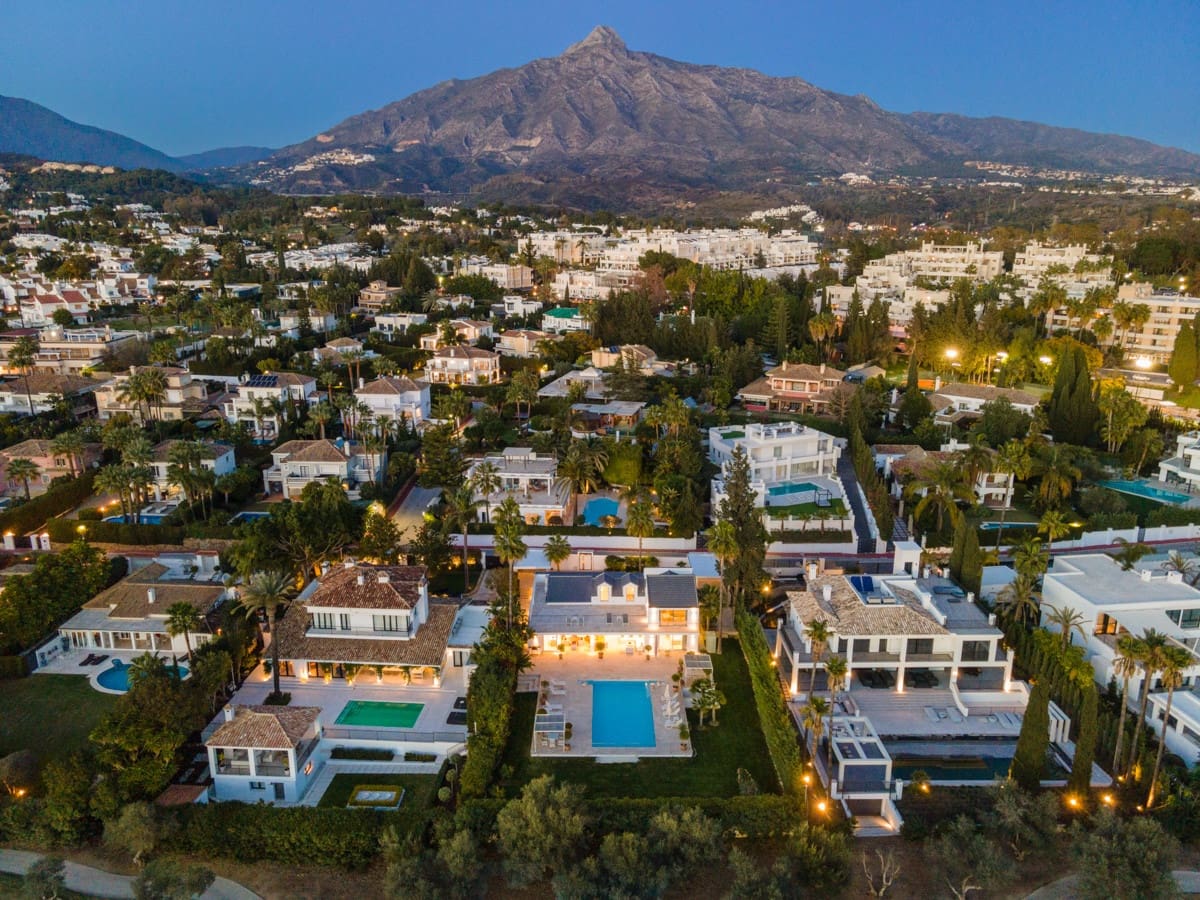 5 quarto Moradia para venda em Marbella com piscina garagem - 3 500 000 € (Ref: 10002017)