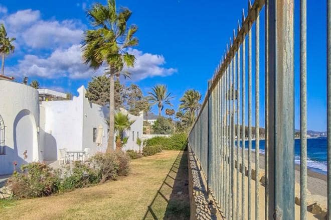 11 soveværelse Villa til salg i Golden Mile med swimmingpool garage - € 15.000.000 (Ref: 10002018)