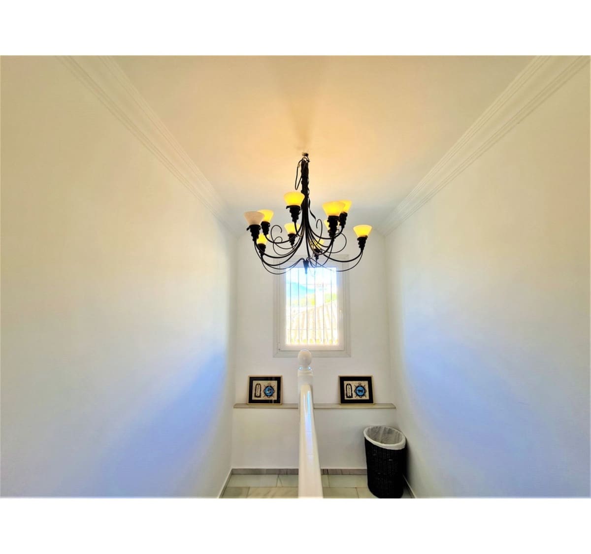 4 bedroom Villa for sale in Nueva Andalucia with pool - € 799,000 (Ref: 10002020)