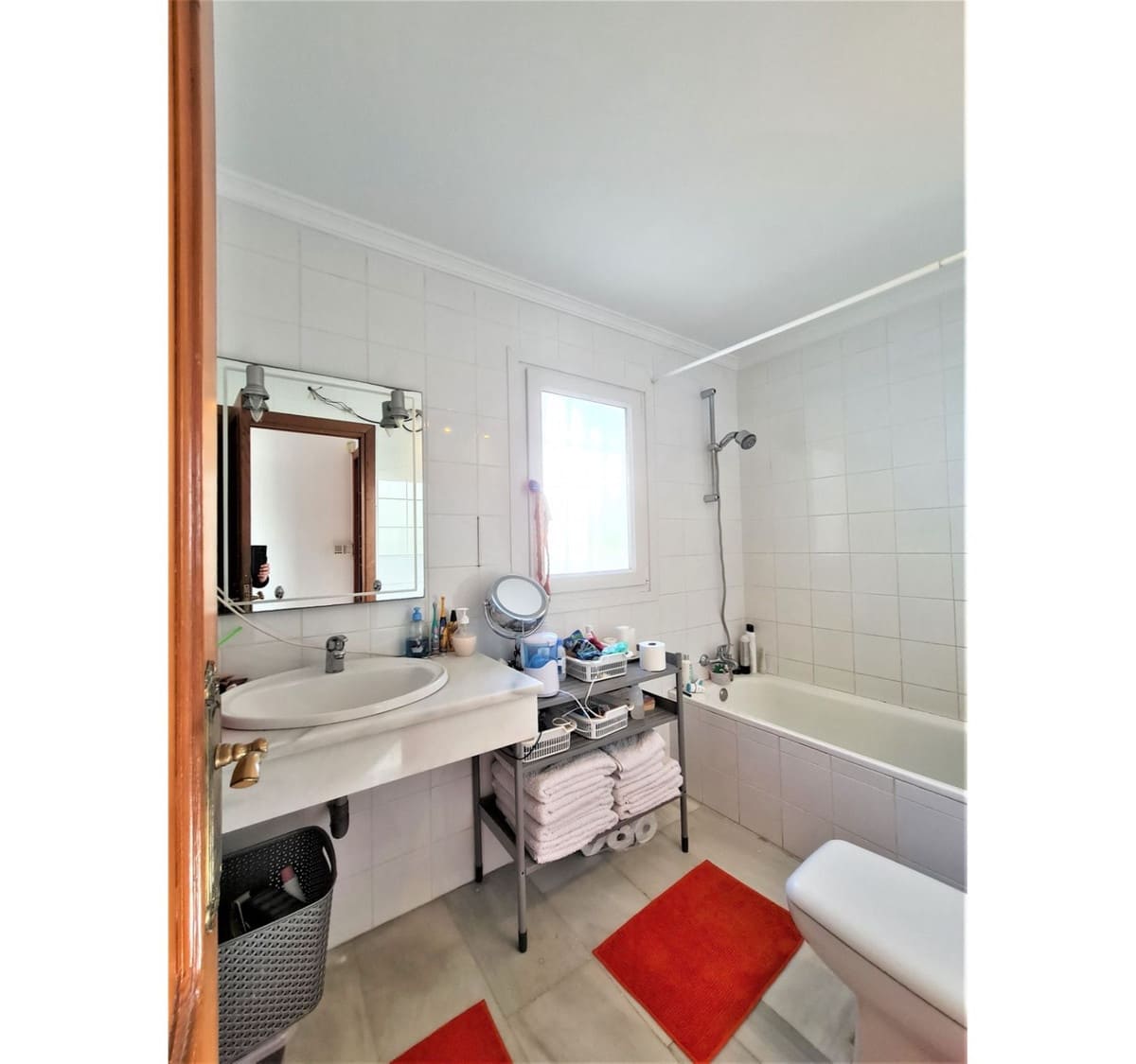 4 bedroom Villa for sale in Nueva Andalucia with pool - € 799,000 (Ref: 10002020)