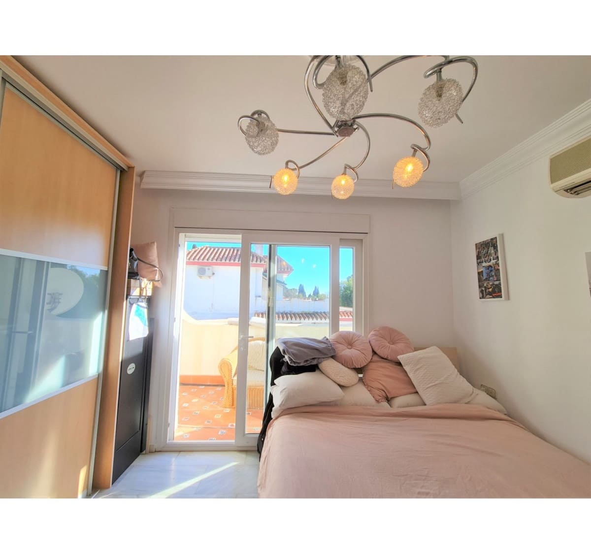 4 bedroom Villa for sale in Nueva Andalucia with pool - € 799,000 (Ref: 10002020)