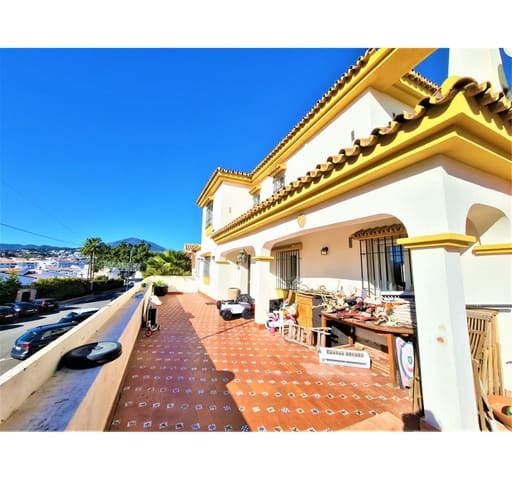 4 bedroom Villa for sale in Nueva Andalucia, Marbella with pool - € 799,000 (Ref: 10002020)