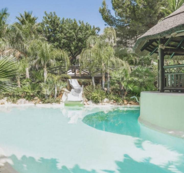 8 sypialnia Willa na sprzedaż w Marbella z basenem garażem - 12 000 000 € (Ref: 10002021)