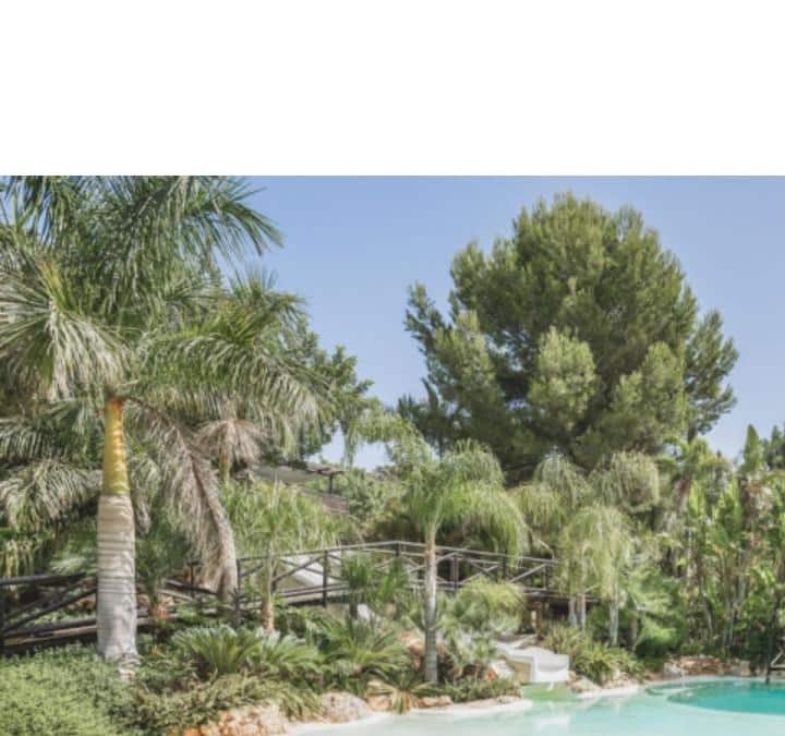8 sypialnia Willa na sprzedaż w Marbella z basenem garażem - 12 000 000 € (Ref: 10002021)