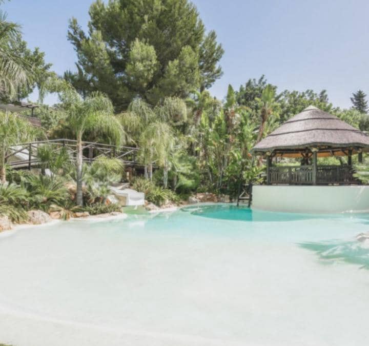 8 sypialnia Willa na sprzedaż w Marbella z basenem garażem - 12 000 000 € (Ref: 10002021)