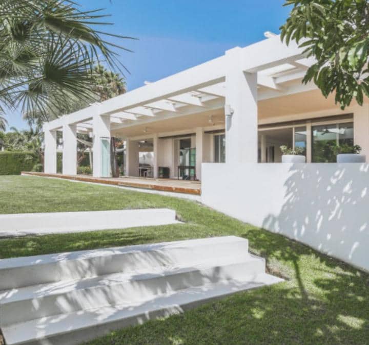 8 sypialnia Willa na sprzedaż w Marbella z basenem garażem - 12 000 000 € (Ref: 10002021)