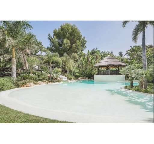 8 sypialnia Willa na sprzedaż w Marbella z basenem garażem - 12 000 000 € (Ref: 10002021)