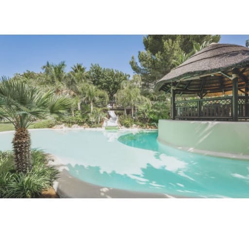 8 sypialnia Willa na sprzedaż w Marbella z basenem garażem - 12 000 000 € (Ref: 10002021)