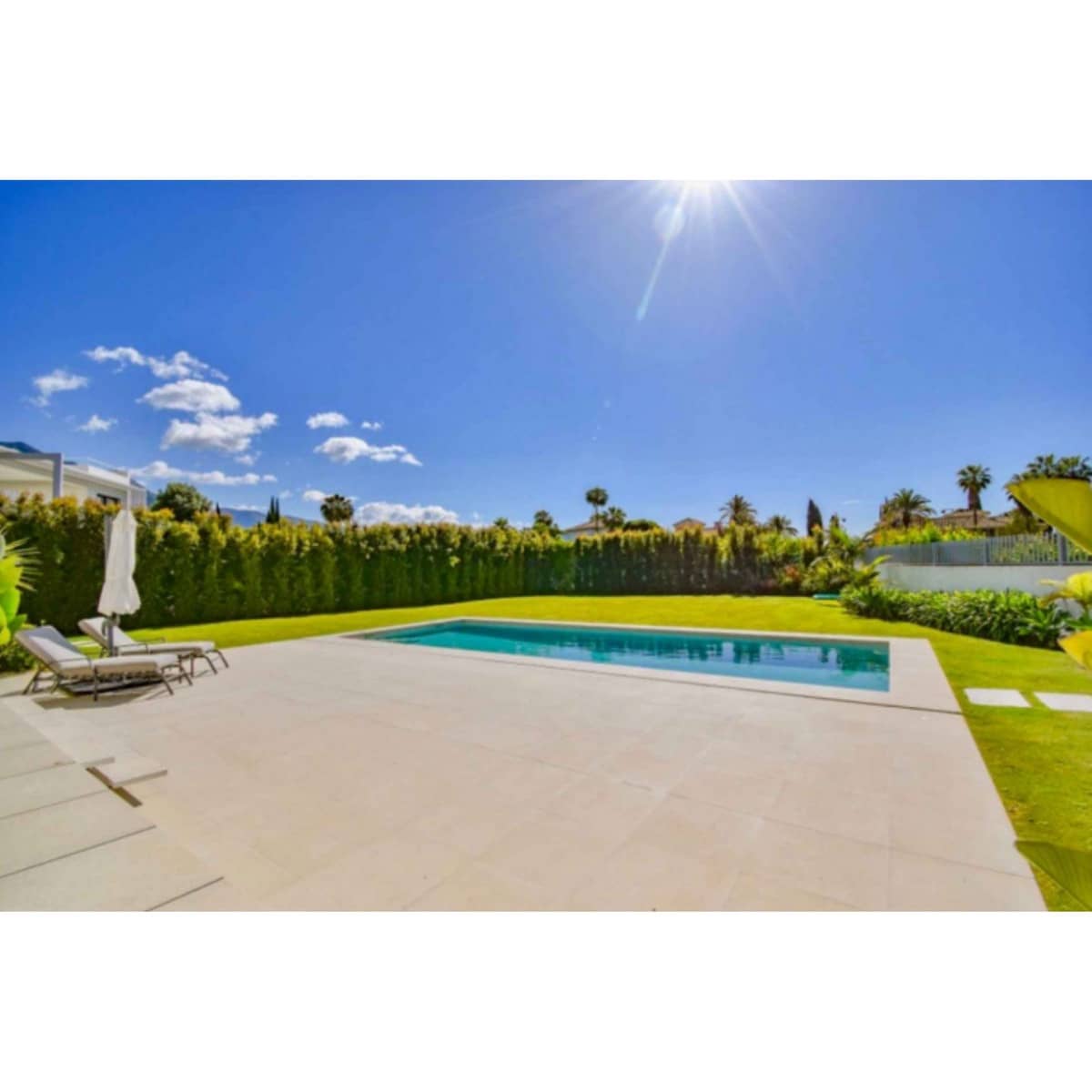6 sypialnia Willa na sprzedaż w Marbella z basenem garażem - 2 950 000 € (Ref: 10002026)