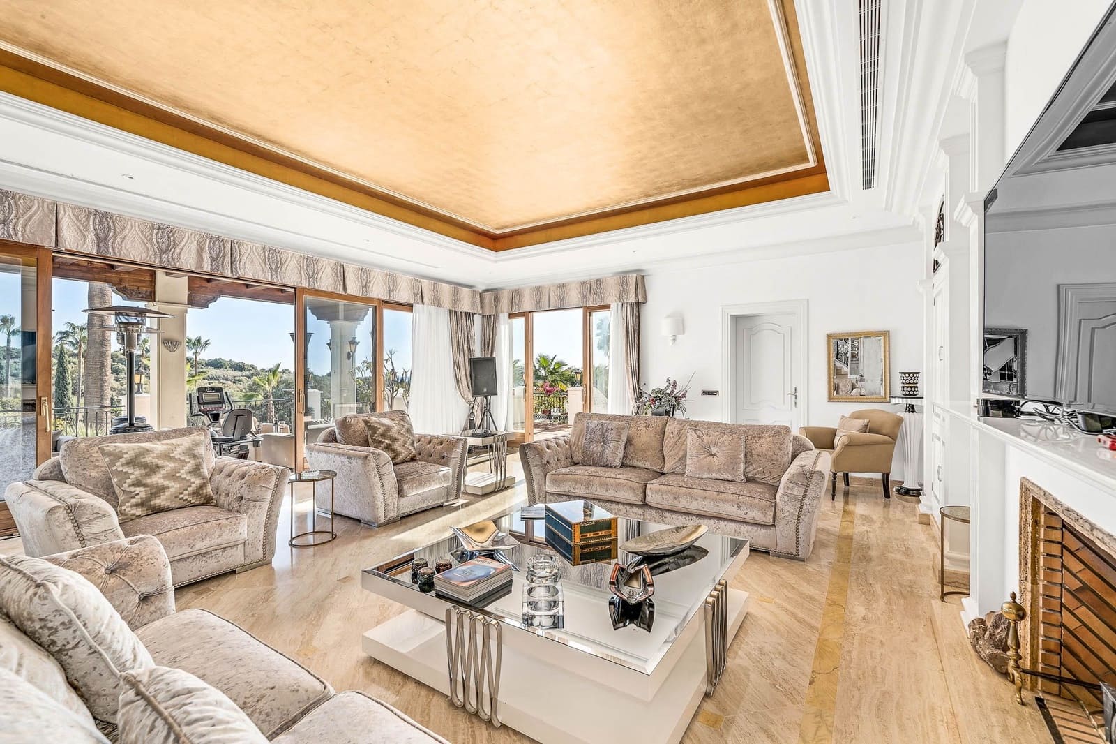 16 quarto Moradia para venda em El Paraiso com piscina garagem - 9 494 000 € (Ref: 10002027)