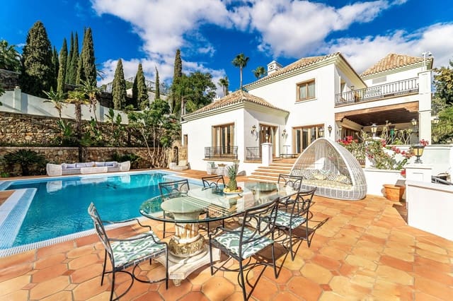 16 soverom Villa til salgs i El Paraiso, Estepona med svømmebasseng garasje - € 9 494 000 (Ref: 10002027)