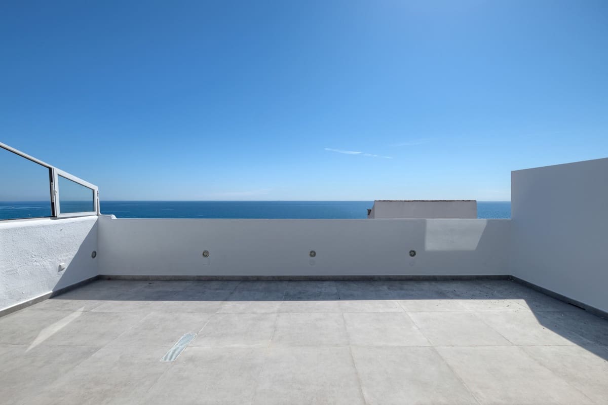 3 makuuhuone Huoneisto myytävänä paikassa Estepona mukana uima-altaan 
autotalli - 695 000 € (Ref: 10002029)