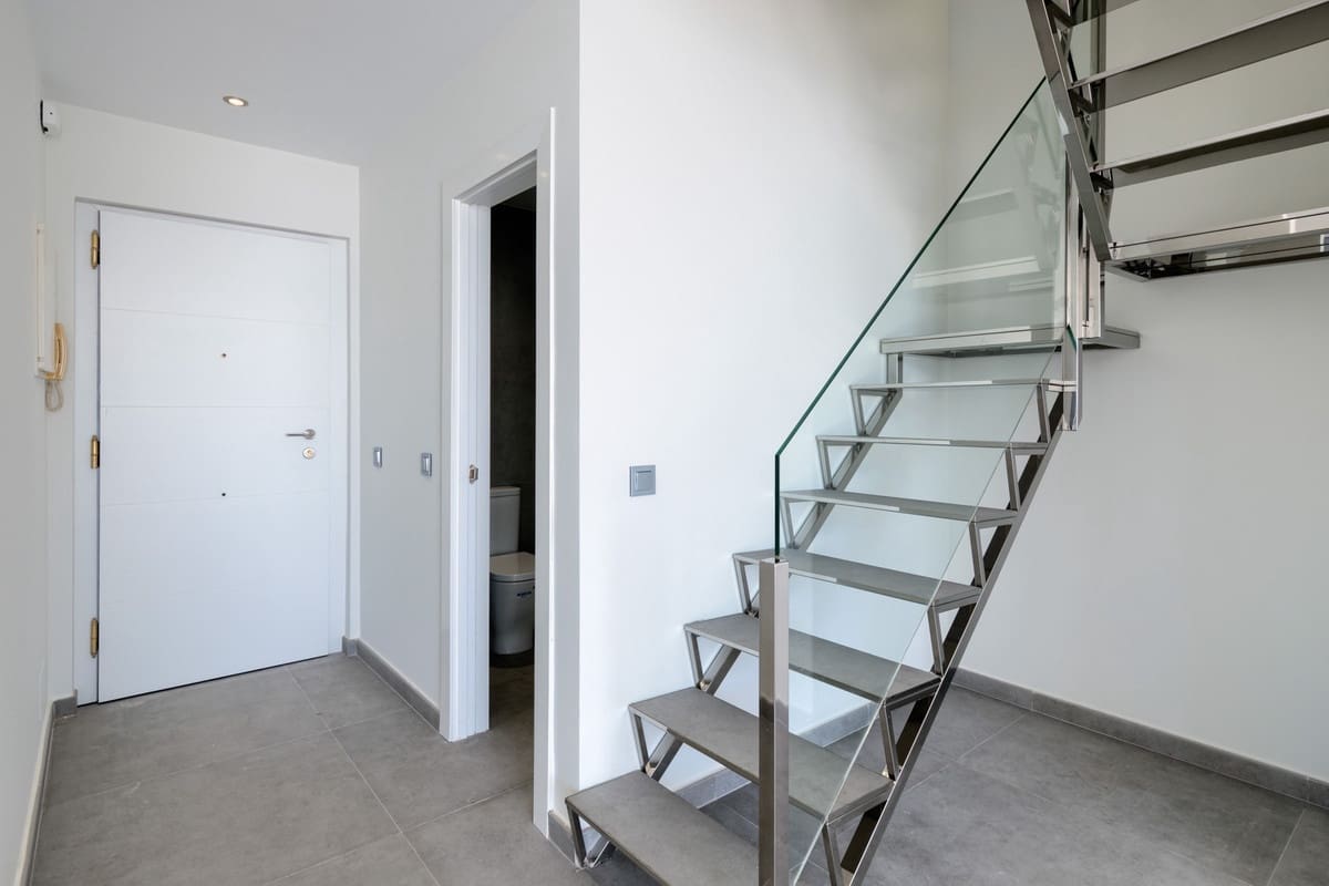 3 soverom Leilighet til salgs i Estepona med svømmebasseng garasje - € 719 000 (Ref: 10002030)