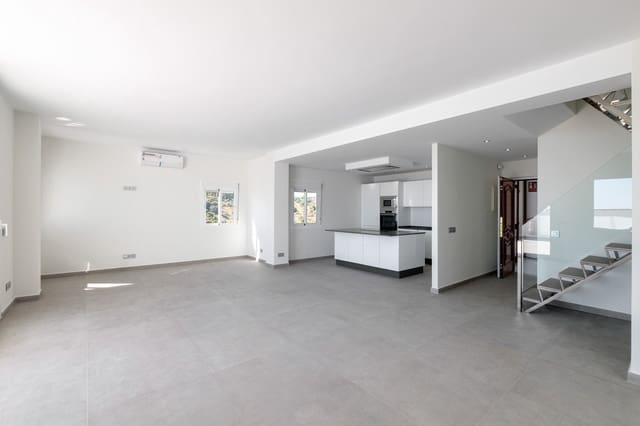 3 soverom Leilighet til salgs i Estepona med svømmebasseng garasje - € 719 000 (Ref: 10002030)