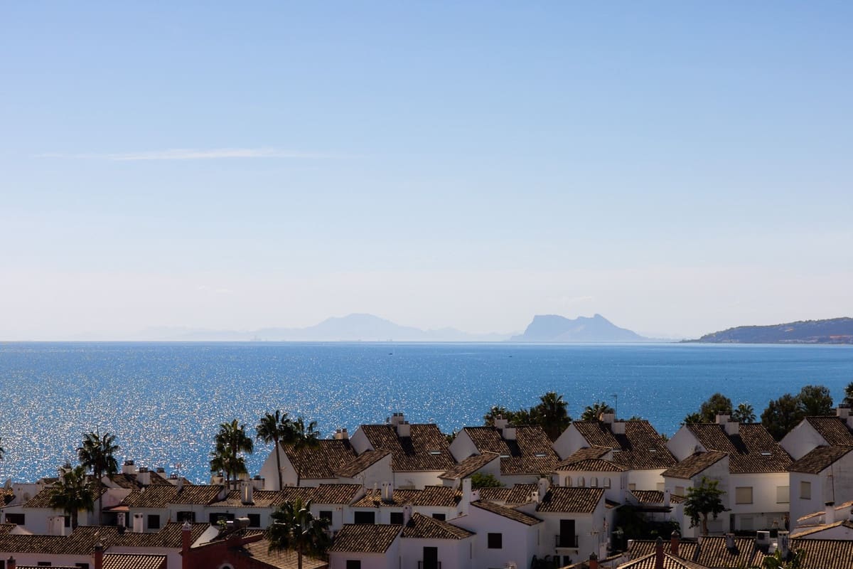 3 soverom Leilighet til salgs i Estepona med svømmebasseng garasje - € 719 000 (Ref: 10002030)