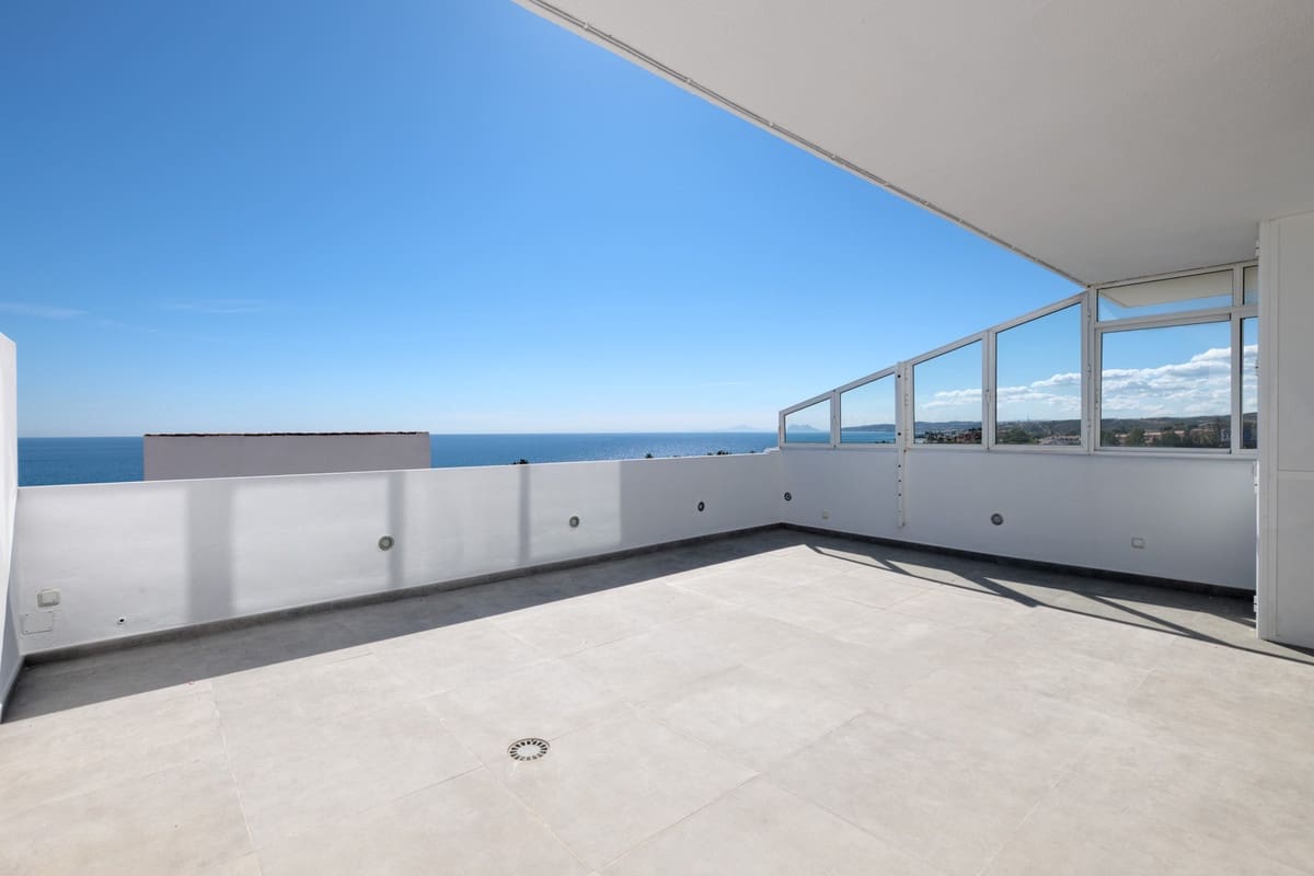 3 soverom Leilighet til salgs i Estepona med svømmebasseng garasje - € 719 000 (Ref: 10002030)