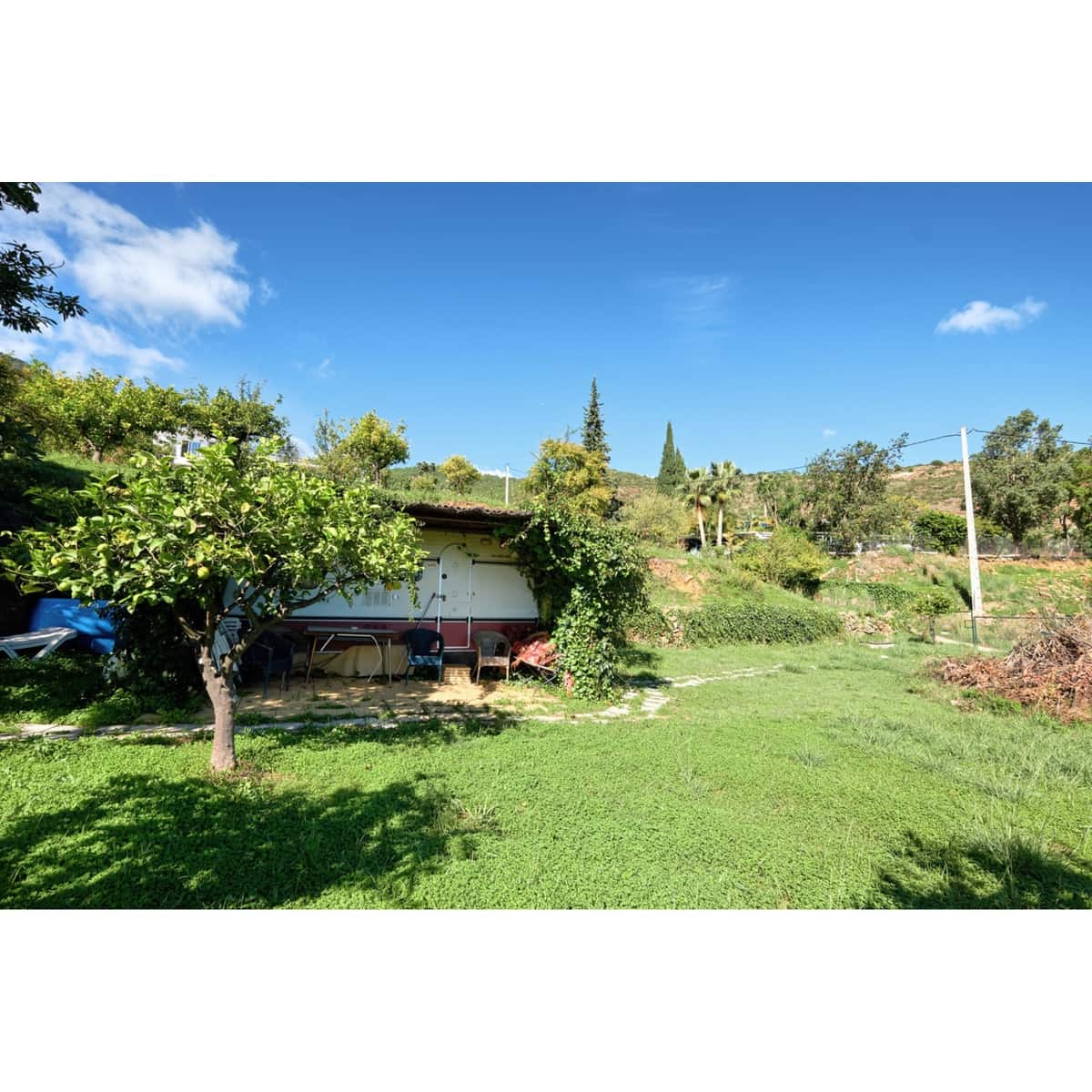 Chalet de 2 habitaciones en Estepona en venta con piscina garaje - 695.000 € (Ref: 10002031)