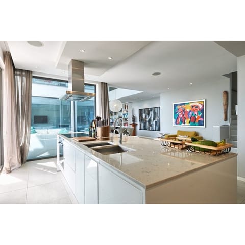 Chalet de 4 habitaciones en Benahavís en venta con piscina garaje - 2.875.000 € (Ref: 10002032)