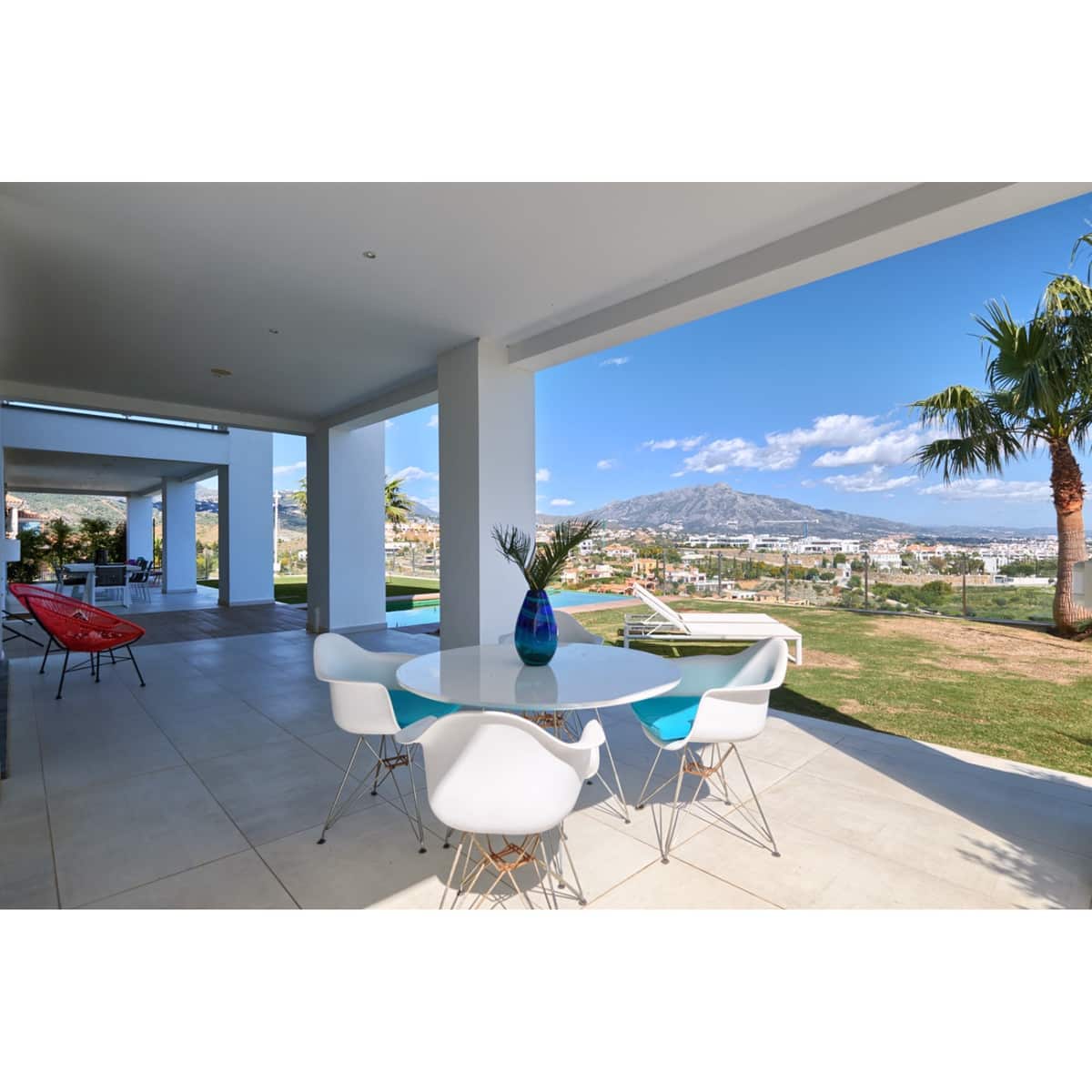 4 sovrum Villa till salu i Benahavis med pool garage - 2 875 000 € (Ref: 10002032)