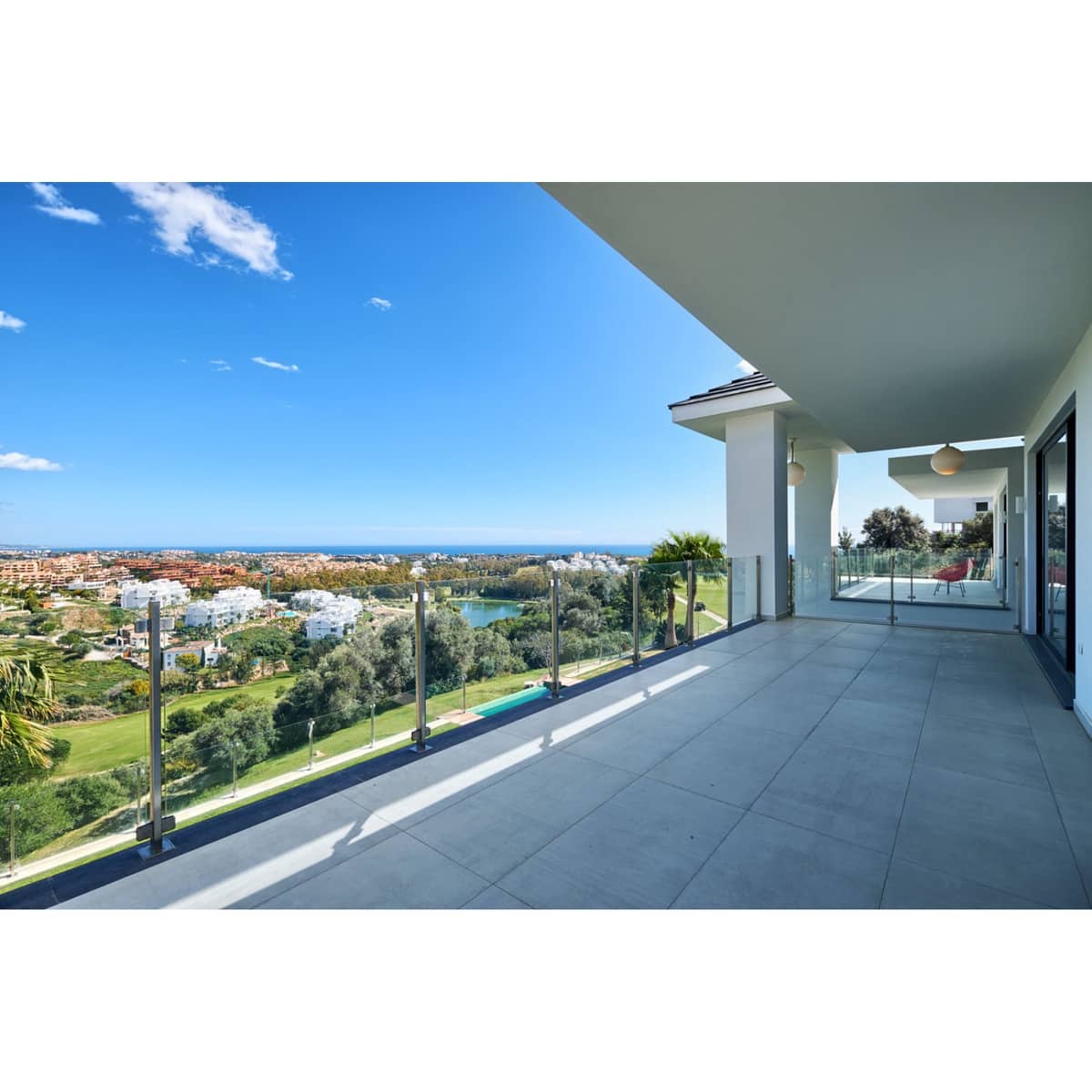4 sovrum Villa till salu i Benahavis med pool garage - 2 875 000 € (Ref: 10002032)