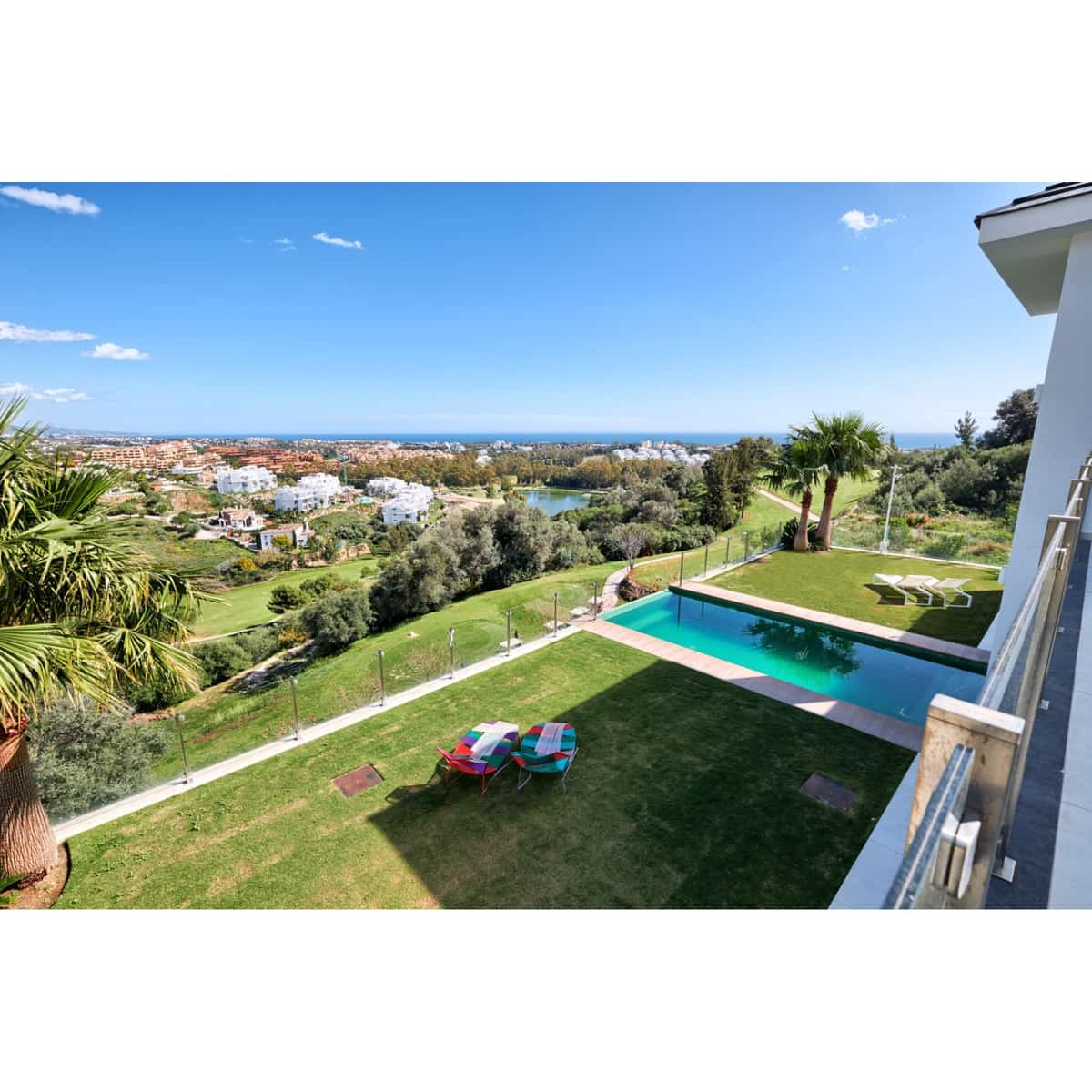 4 sovrum Villa till salu i Benahavis med pool garage - 2 875 000 € (Ref: 10002032)