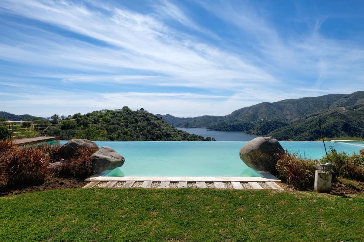 Chalet de 5 habitaciones en Istán en venta con piscina garaje - 3.495.000 € (Ref: 10002033)