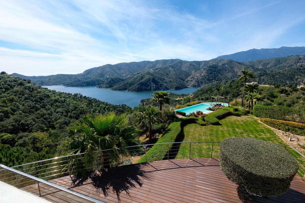 Chalet de 5 habitaciones en Istán en venta con piscina garaje - 3.495.000 € (Ref: 10002033)