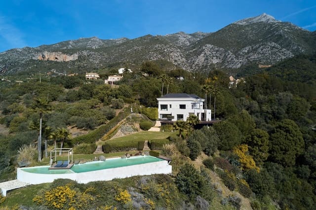 5 bedroom Villa for sale in Istán with pool garage - € 3,495,000 (Ref: 10002033)