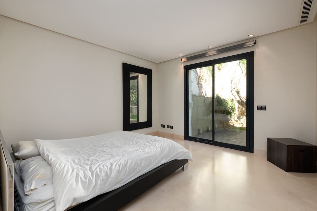 Chalet de 5 habitaciones en Istán en venta con piscina garaje - 3.495.000 € (Ref: 10002033)