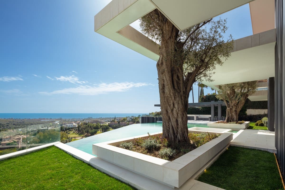 Chalet de 12 habitaciones en Marbella en venta con piscina garaje - 14.000.000 € (Ref: 10002034)