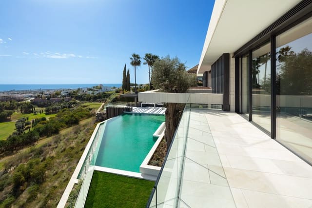 Chalet de 12 habitaciones en Marbella en venta con piscina garaje - 14.000.000 € (Ref: 10002034)