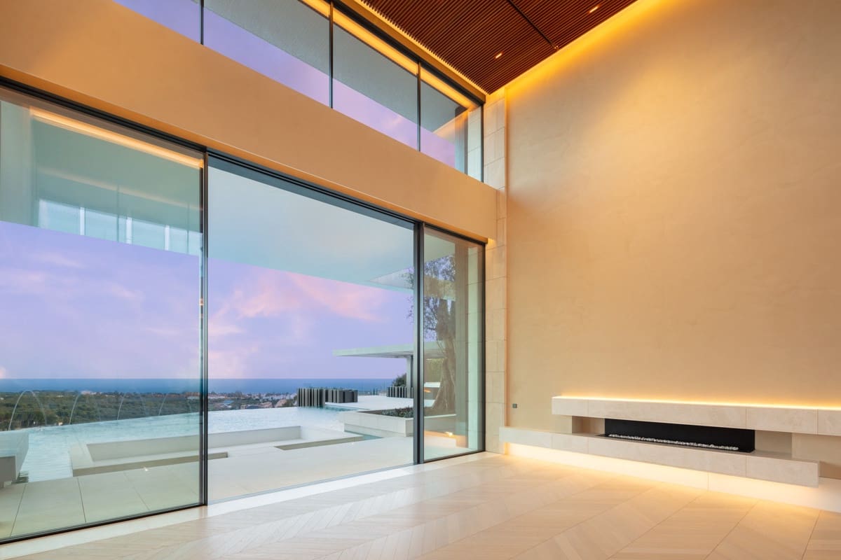 Chalet de 12 habitaciones en Marbella en venta con piscina garaje - 14.000.000 € (Ref: 10002034)