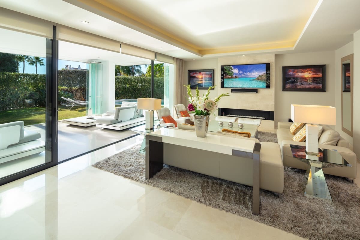 5 soveværelse Villa til salg i Marbella med swimmingpool garage - € 3.995.000 (Ref: 10002036)