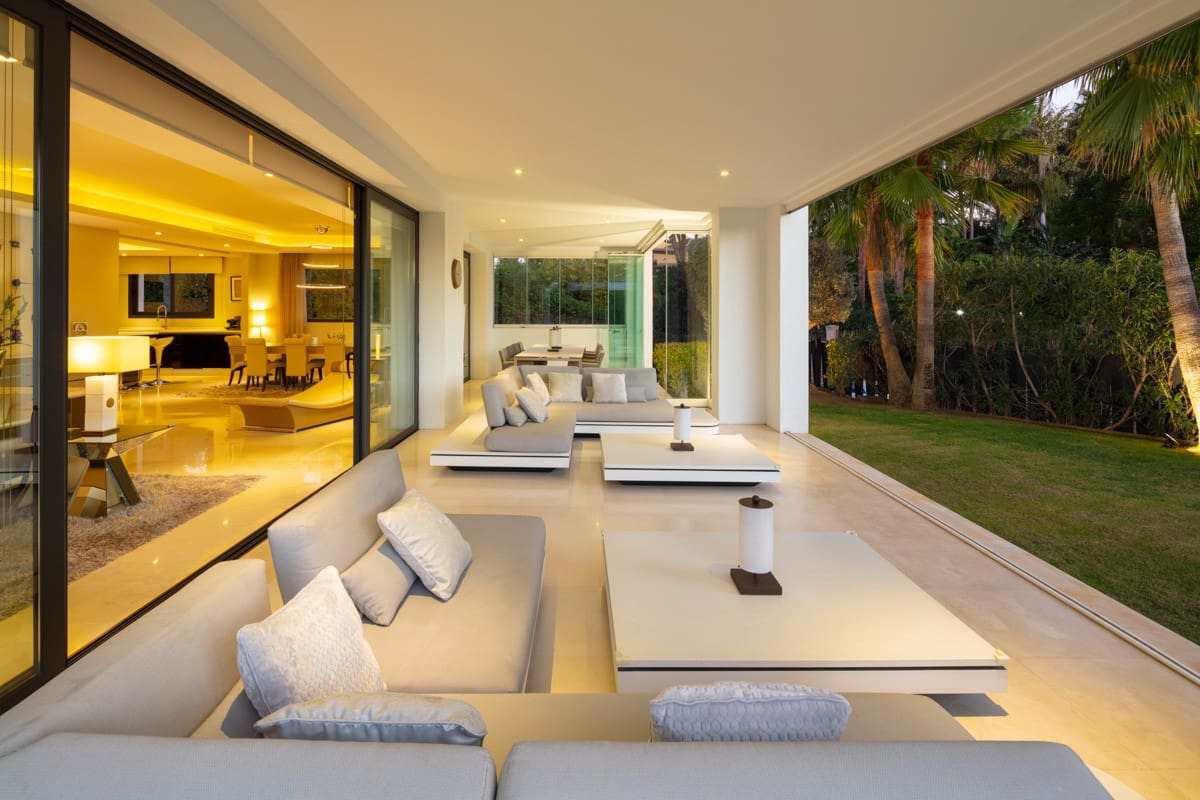 5 soveværelse Villa til salg i Marbella med swimmingpool garage - € 3.995.000 (Ref: 10002036)