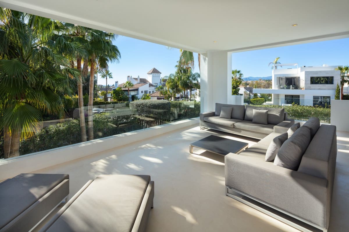 5 soveværelse Villa til salg i Marbella med swimmingpool garage - € 3.995.000 (Ref: 10002036)